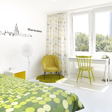 Lovely Sunny Flat In City Center Варшава Стая снимка