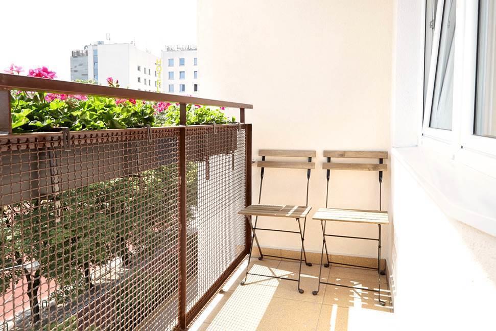 Lovely Sunny Flat In City Center Варшава Стая снимка