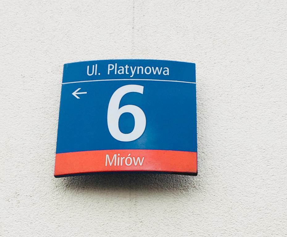 Lovely Sunny Flat In City Center Варшава Екстериор снимка